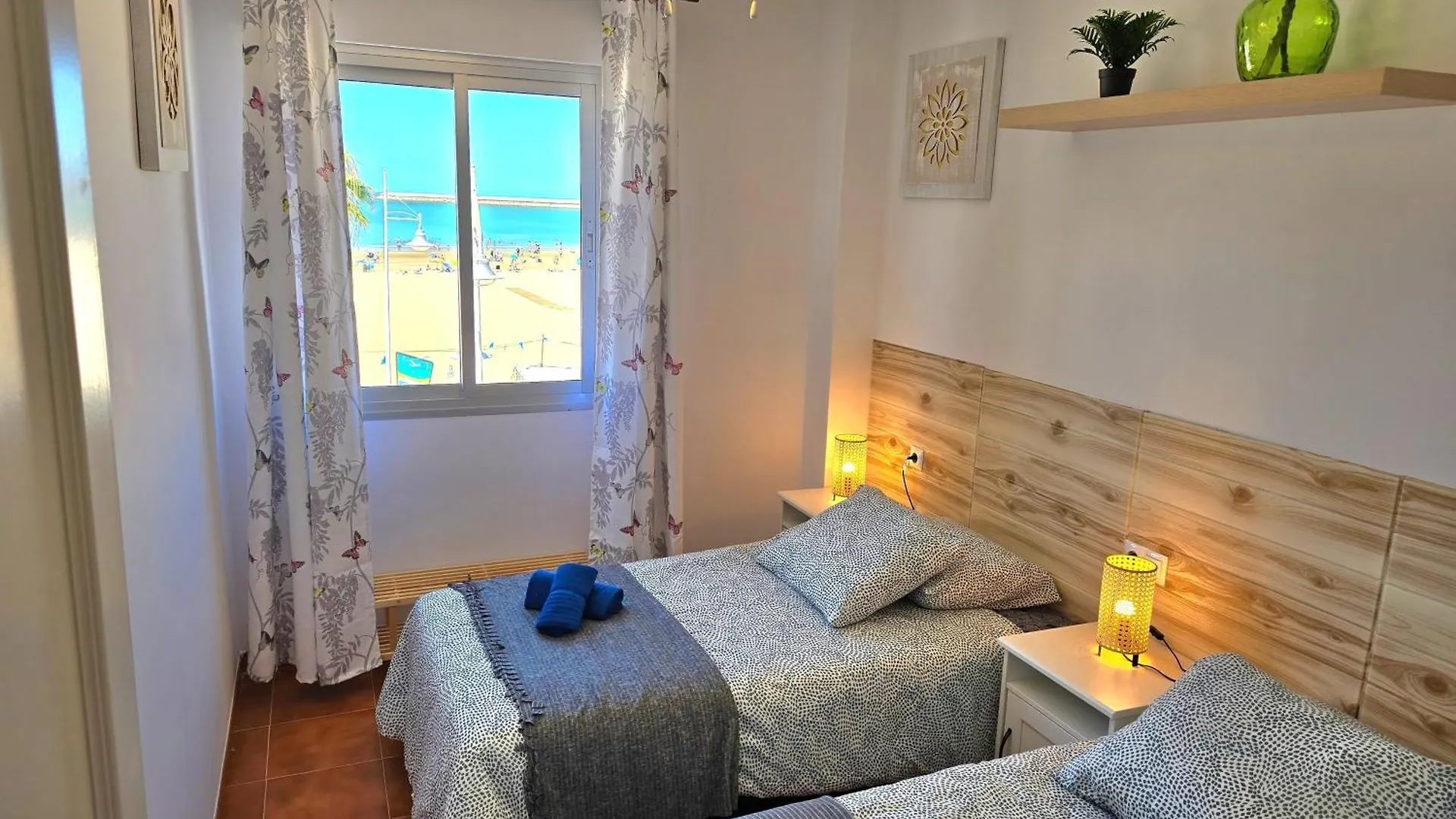 Apartment Beachfront Duplex 1ª Linea & Terraces Oceanfront El Puerto de Santa Maria